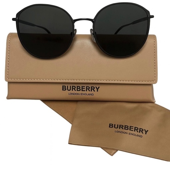 Burberry Dark Grey Sunglasses NEW - Picture 5 of 5